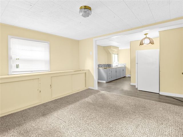 171 Tiogue Avenue, Coventry, RI 02816