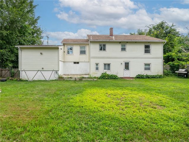 171 Tiogue Avenue, Coventry, RI 02816