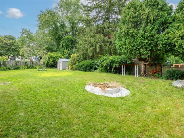 171 Tiogue Avenue, Coventry, RI 02816