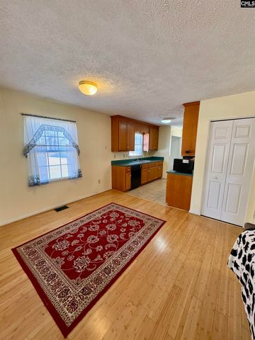 121 Woodmere Circle, Swansea, SC 29160