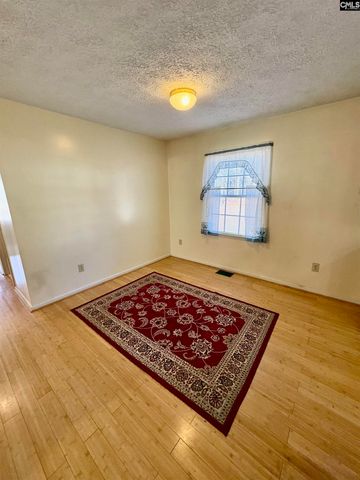 121 Woodmere Circle, Swansea, SC 29160