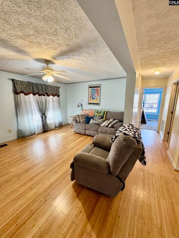 121 Woodmere Circle, Swansea, SC 29160