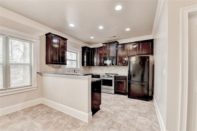 710 Summerstone Lane, Lawrenceville, GA 30044