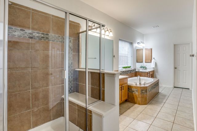 1008 Linden Drive, Burleson, TX 76028