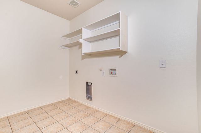 1008 Linden Drive, Burleson, TX 76028
