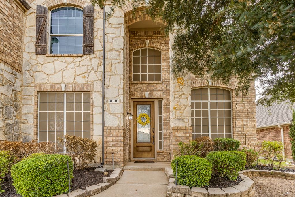 1008 Linden Drive, Burleson, TX 76028 — photo 3
