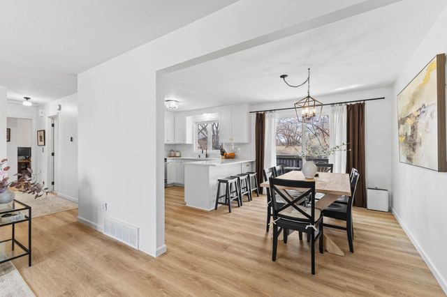 15512 Ridgemont Avenue SE, Prior Lake, MN 55372