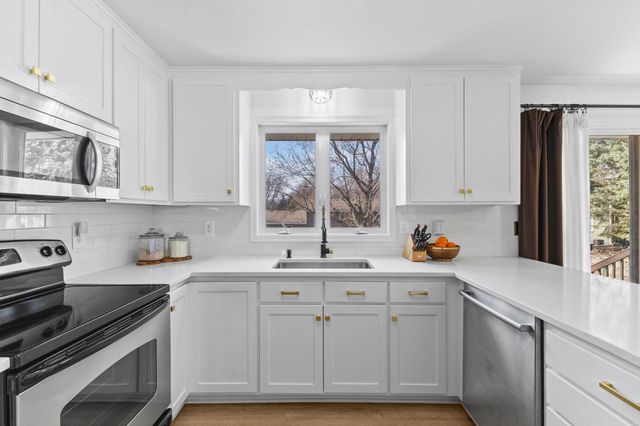 15512 Ridgemont Avenue SE, Prior Lake, MN 55372