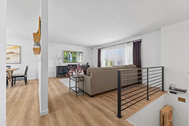 15512 Ridgemont Avenue SE, Prior Lake, MN 55372