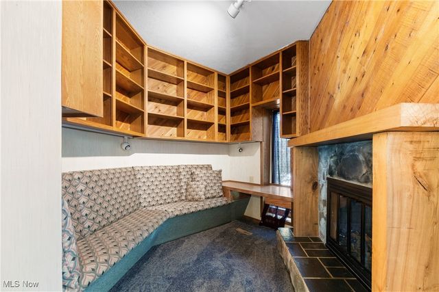 2317 Raintree Street NE, Canton, OH 44705