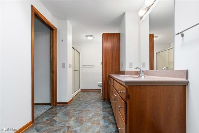 2317 Raintree Street NE, Canton, OH 44705