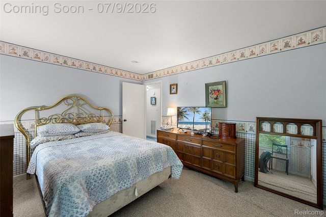 930 Little Hill Court, Rochester Hills, MI 48307