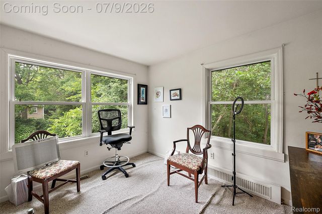 930 Little Hill Court, Rochester Hills, MI 48307
