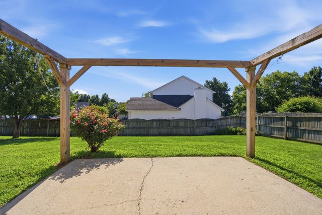 141 Hemingway Place, Georgetown, KY 40324