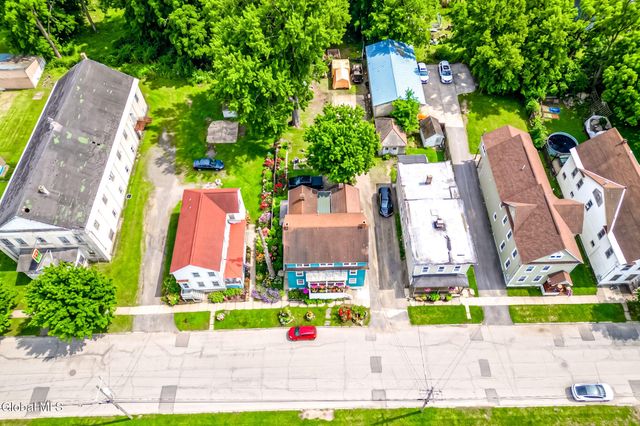 12 Hoosac Street, Johnstown, NY 12095