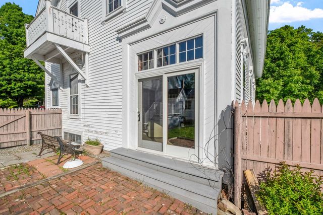 11 Highland Street, Meredith, NH 03253