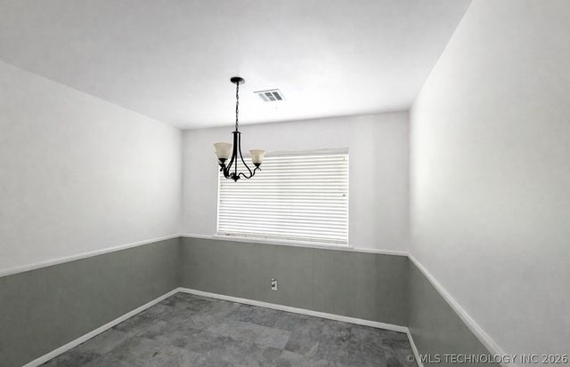 7836 S College Avenue, Tulsa, OK 74136