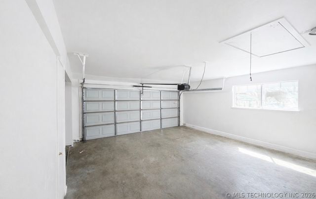 7836 S College Avenue, Tulsa, OK 74136