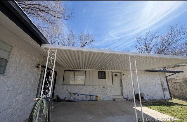 7836 S College Avenue, Tulsa, OK 74136