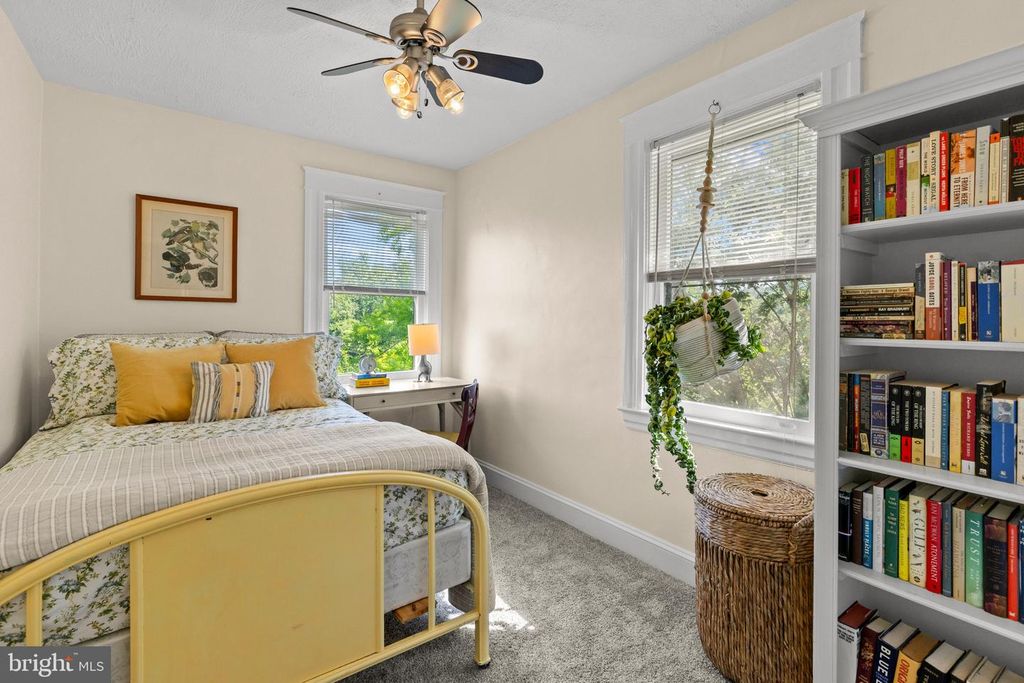 Image 17 of property listing at 2273 PARK HILL AVE, Baltimore, MD 21211