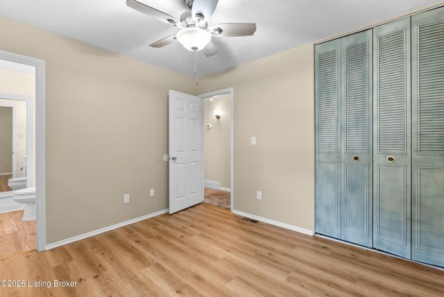 332 Glenview Rd, Louisville, KY 40229