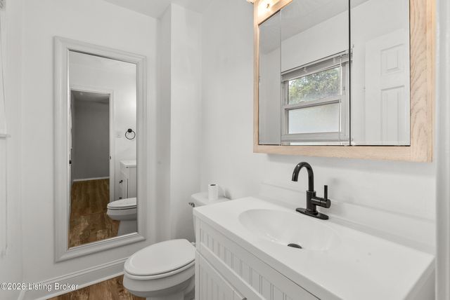 332 Glenview Rd, Louisville, KY 40229