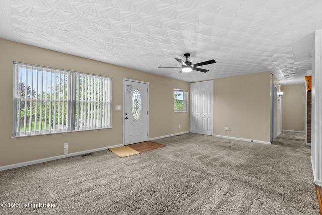 332 Glenview Rd, Louisville, KY 40229