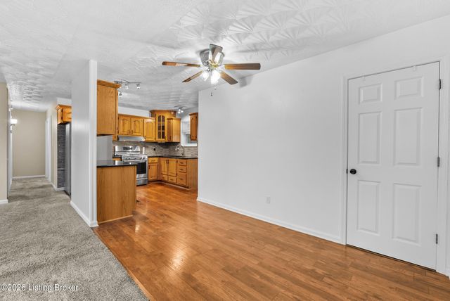 332 Glenview Rd, Louisville, KY 40229
