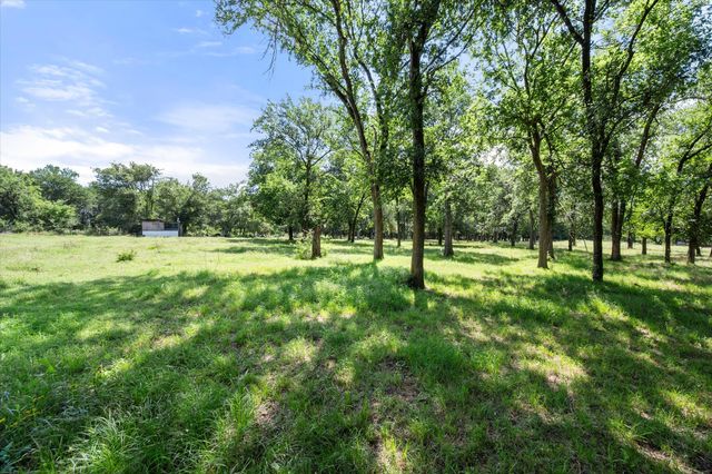 529 NW CR 0147, Rice, TX 75155