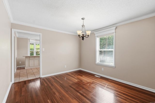 12 Red Birch Cv, Little Rock, AR 72212