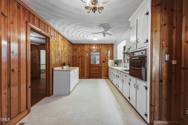 2475 Reges Store Road, Nashville, NC 27856