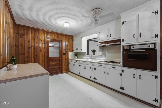 2475 Reges Store Road, Nashville, NC 27856