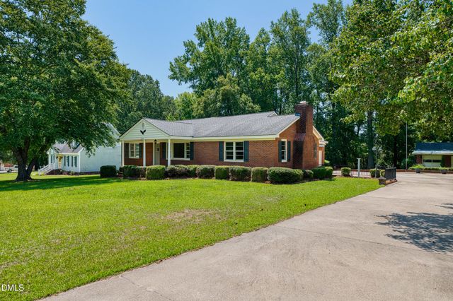 2475 Reges Store Road, Nashville, NC 27856