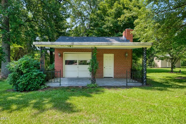 2475 Reges Store Road, Nashville, NC 27856