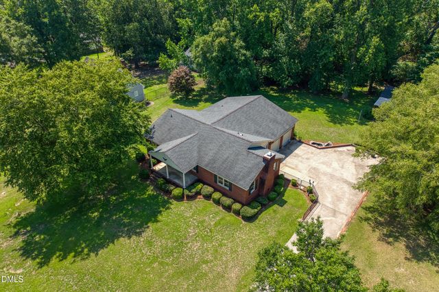 2475 Reges Store Road, Nashville, NC 27856