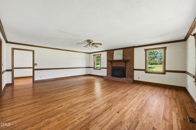 2475 Reges Store Road, Nashville, NC 27856