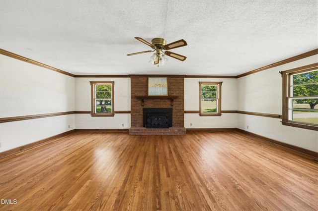 2475 Reges Store Road, Nashville, NC 27856
