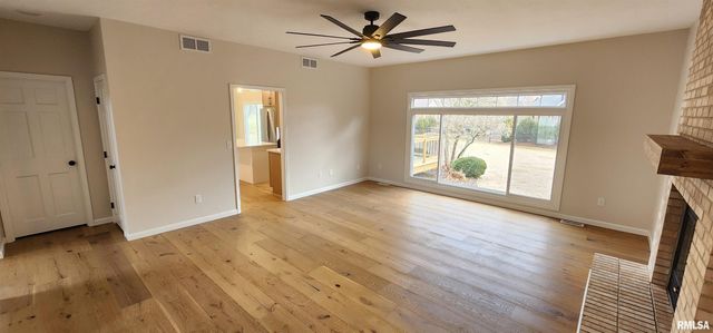 5016 Wildcat Run, Springfield, IL 62711