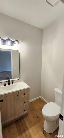 5016 Wildcat Run, Springfield, IL 62711