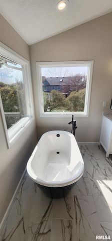 5016 Wildcat Run, Springfield, IL 62711