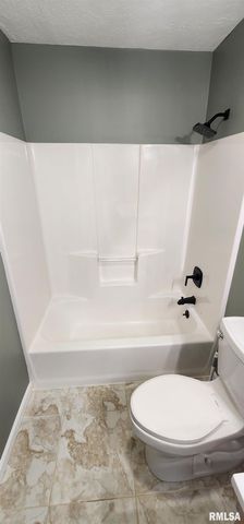 5016 Wildcat Run, Springfield, IL 62711