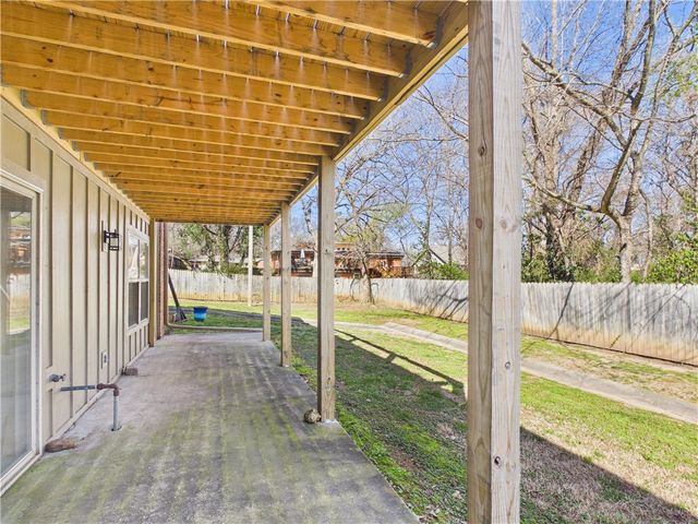 78 E Sycamore Street, Fayetteville, AR 72703