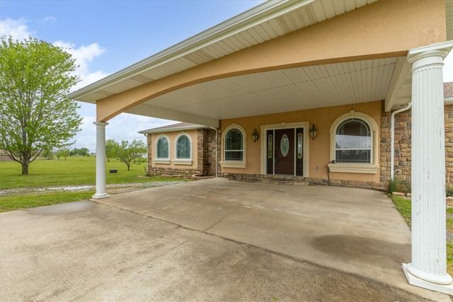 21854 Floyd Moore Road, Gentry, AR 72734
