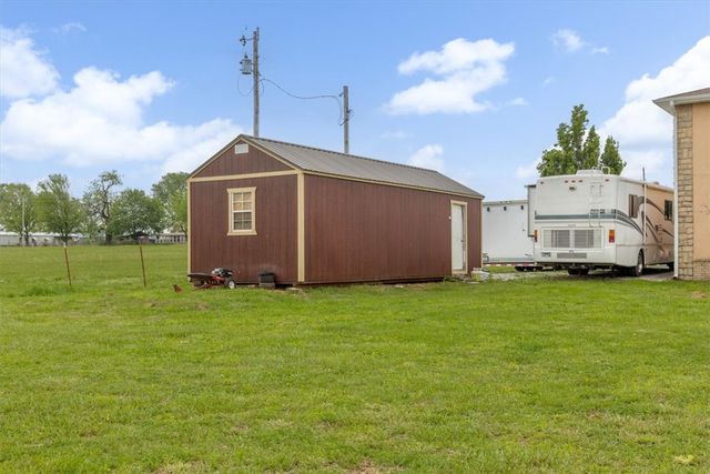 21854 Floyd Moore Road, Gentry, AR 72734