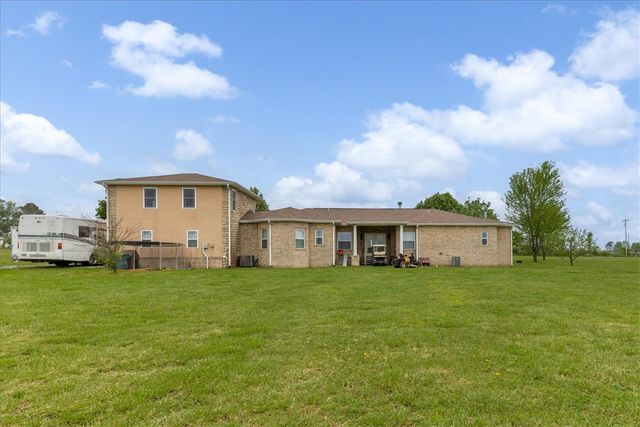 21854 Floyd Moore Road, Gentry, AR 72734