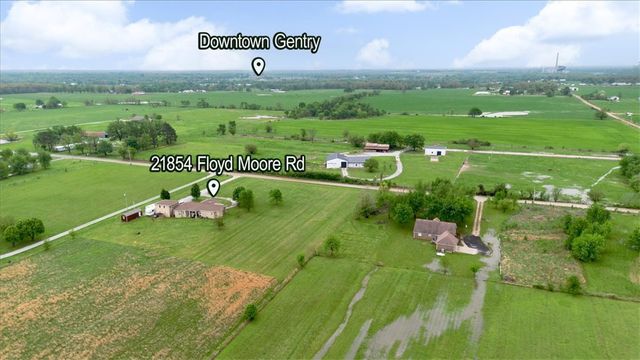 21854 Floyd Moore Road, Gentry, AR 72734