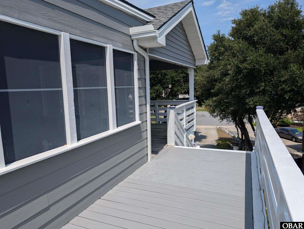 Image 8 of property listing at 108 Shell Circle Lot 7, Kitty Hawk, NC 27949