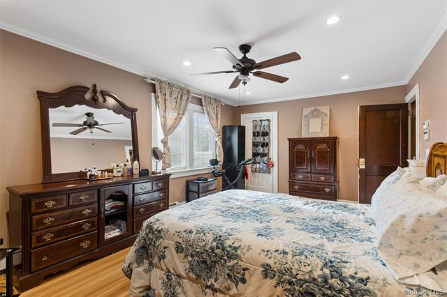 1055 Stanton Avenue, Woodmere, NY 11598