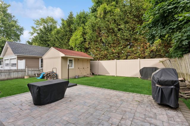 1055 Stanton Avenue, Woodmere, NY 11598
