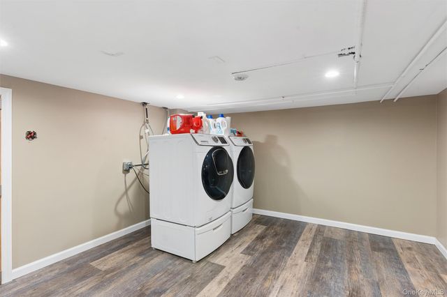 1055 Stanton Avenue, Woodmere, NY 11598